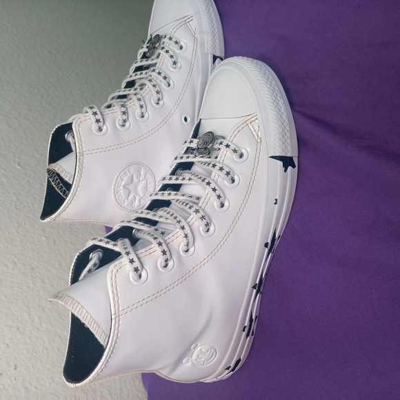 Converse White High-Top Sneakers with Black Accents - Picture 1 of 7